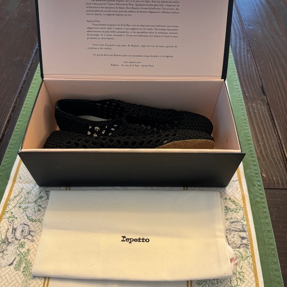 Repetto Black Crochet Lace-Up Flat - Picture 11 of 12
